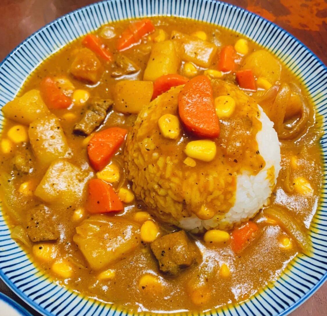 What’s Actually Inside Japanese Curry? I Had to Find Out 🍛