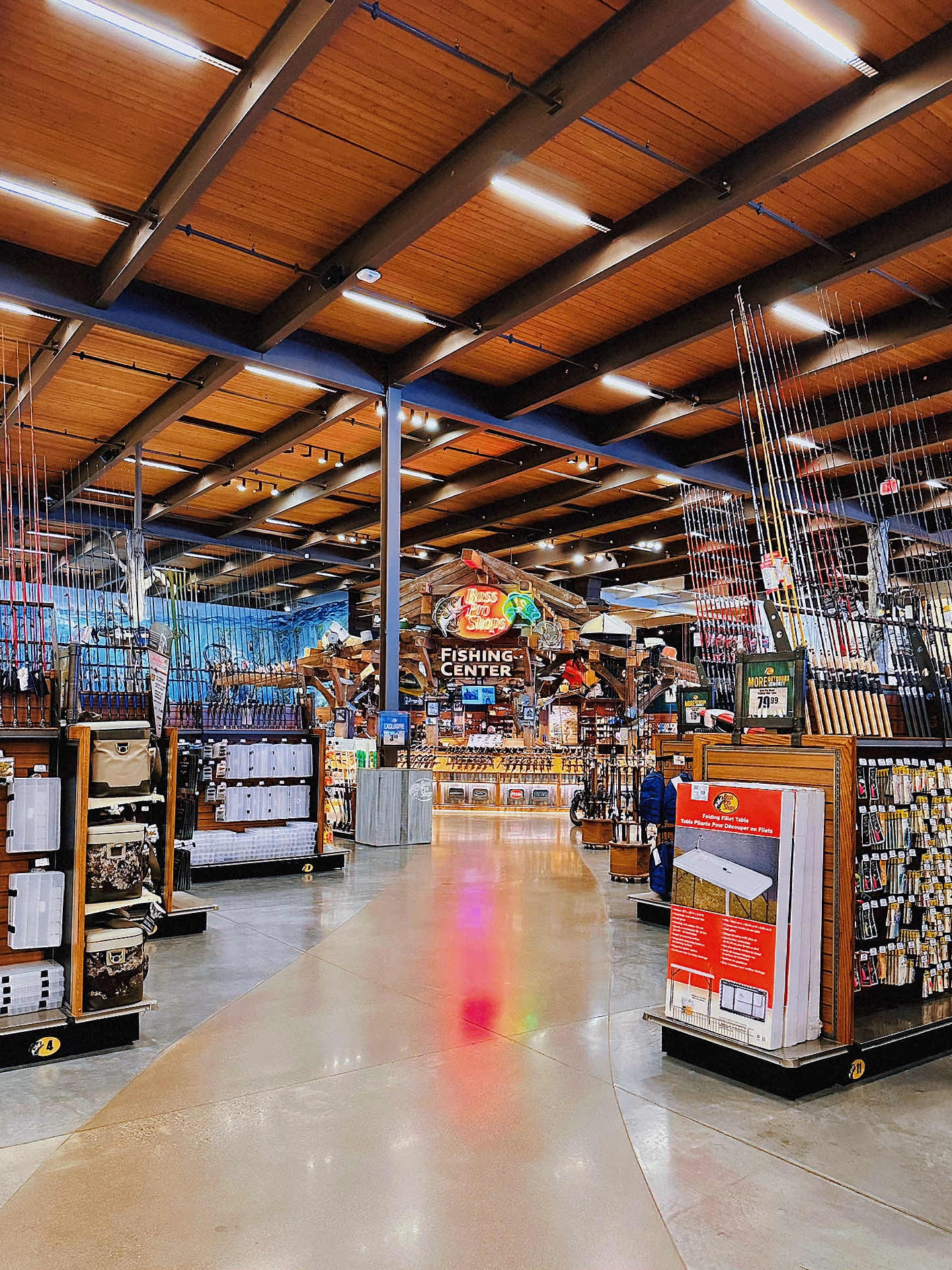 Bay Area Kid Outing - Experience the Call of the Wild at Bass Pro 🐺 14 Pics?