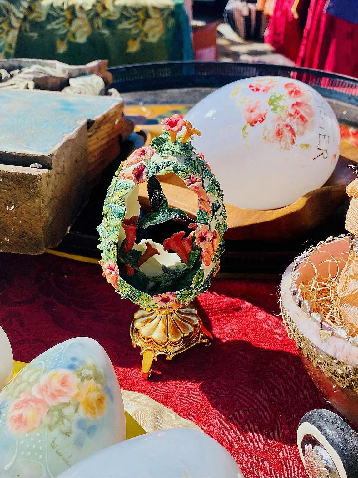 Treasure Hunting with Kids at NorCal's Biggest Outdoor Antique Market 🌈