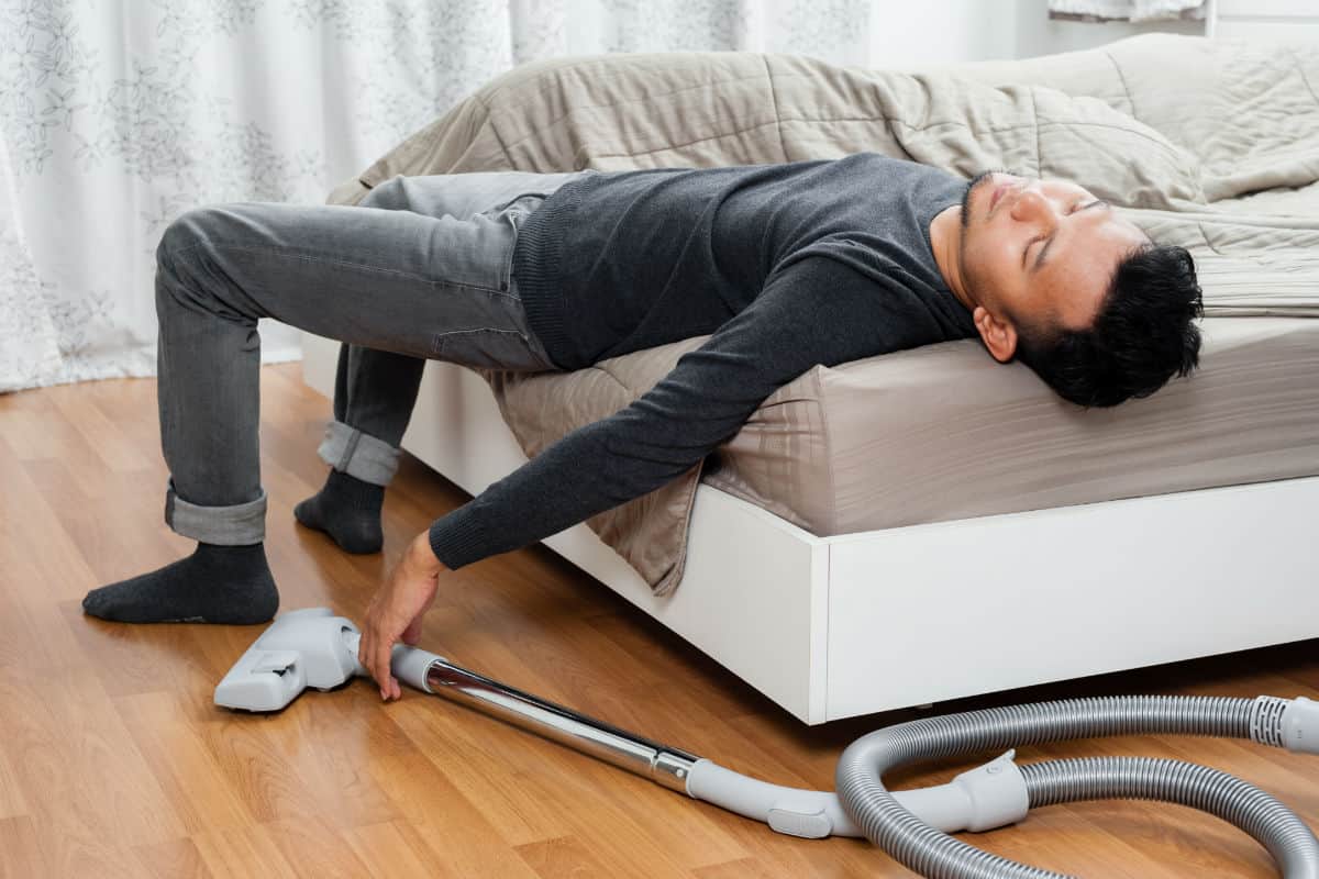 I Tried to Fix My Vacuum. It Broke Me First.
