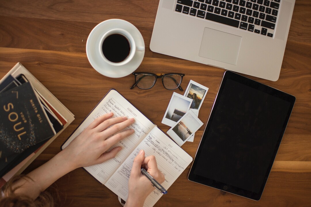 Mastering the Art of Literature Reviews in Research Papers