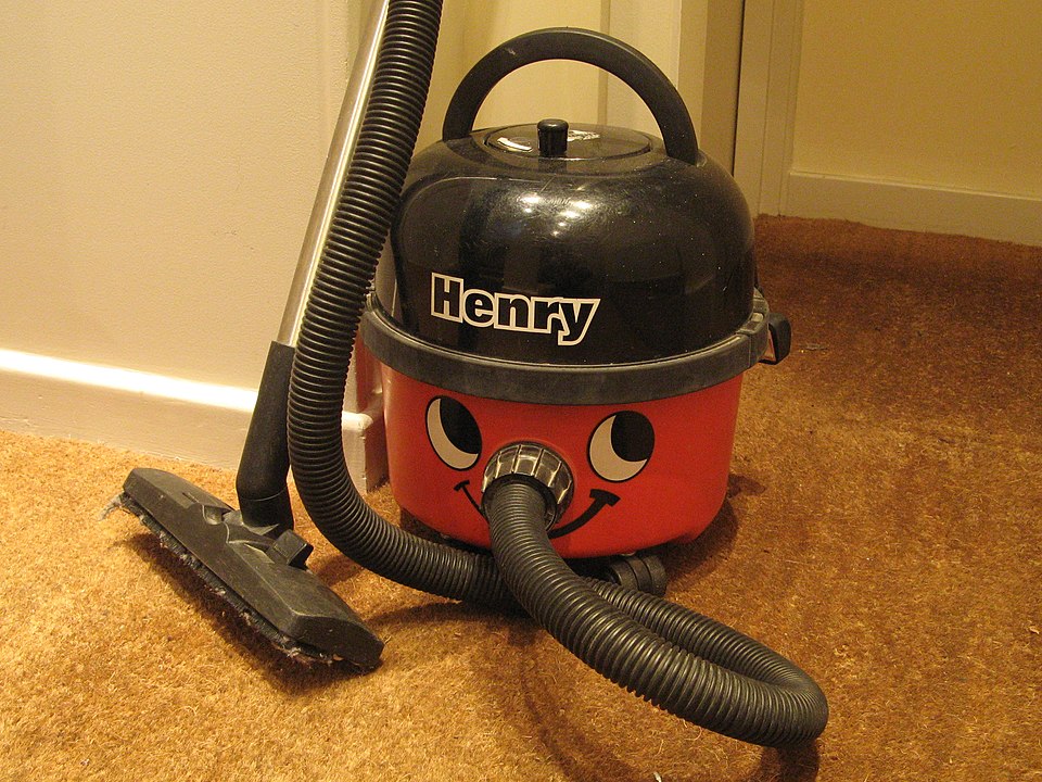 Housework in our house is my job by default🙃