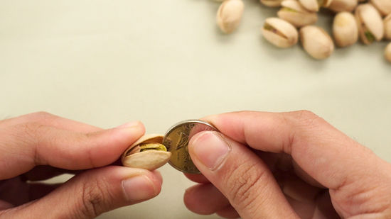 Cracking Pistachios Without the Mess