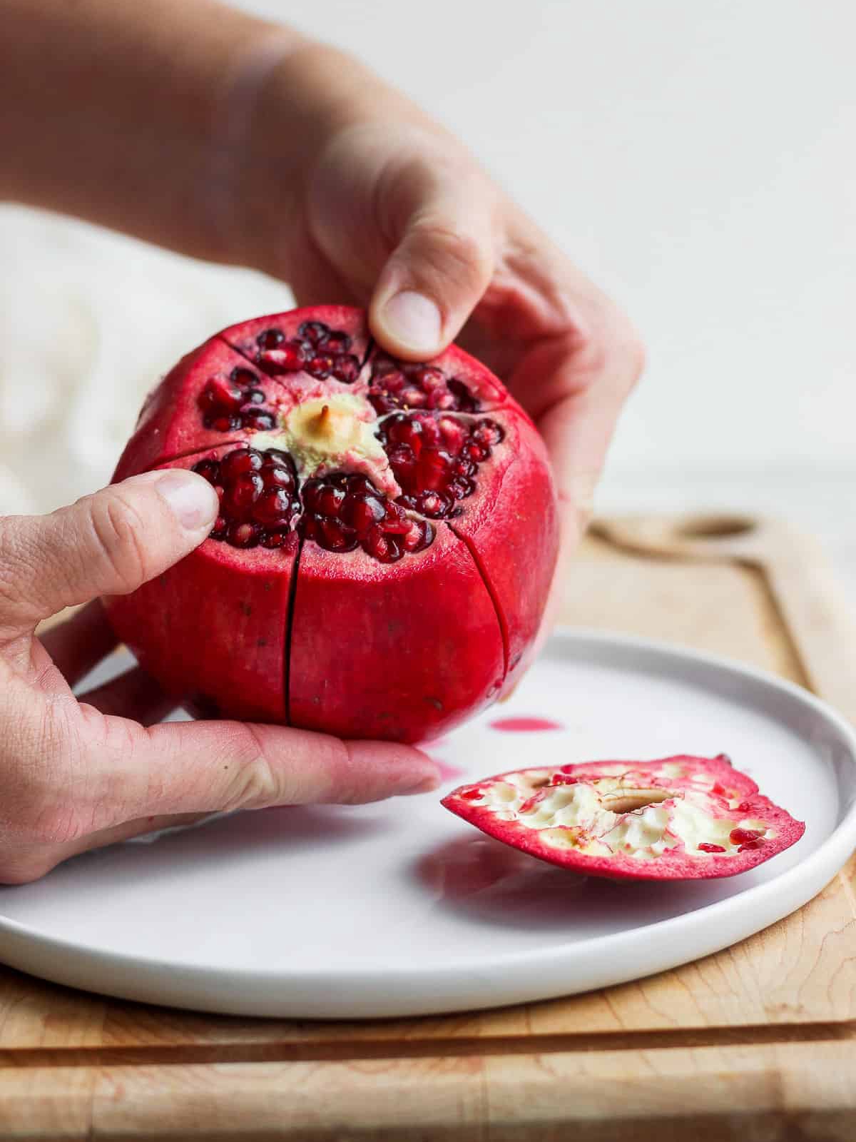 Pomegranate Seeds: The Easy Way to Get Them Out