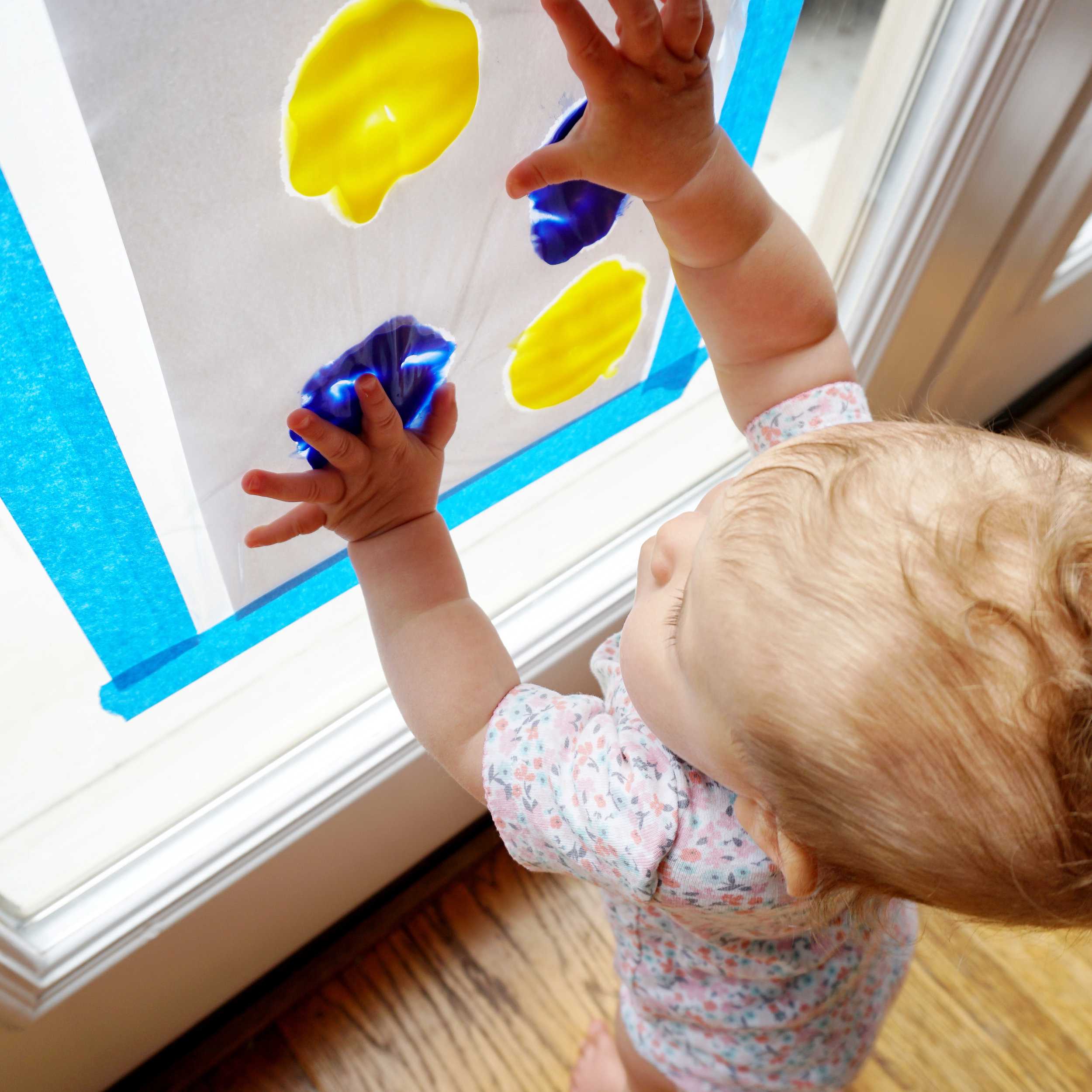 Mess-Free Painting Fun for Babies: Our Colorful Afternoon