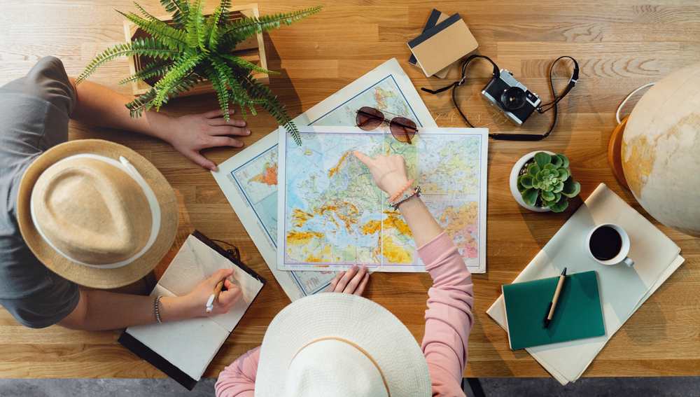 My Top 5 Travel Essentials for Stress-Free Adventures ✈️
