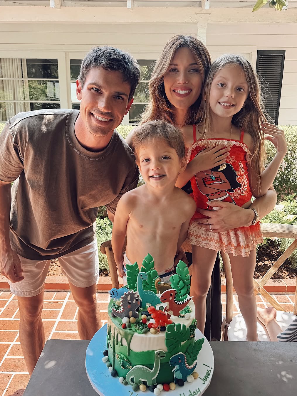 Tanner Novlan’s Family Birthday Vibes