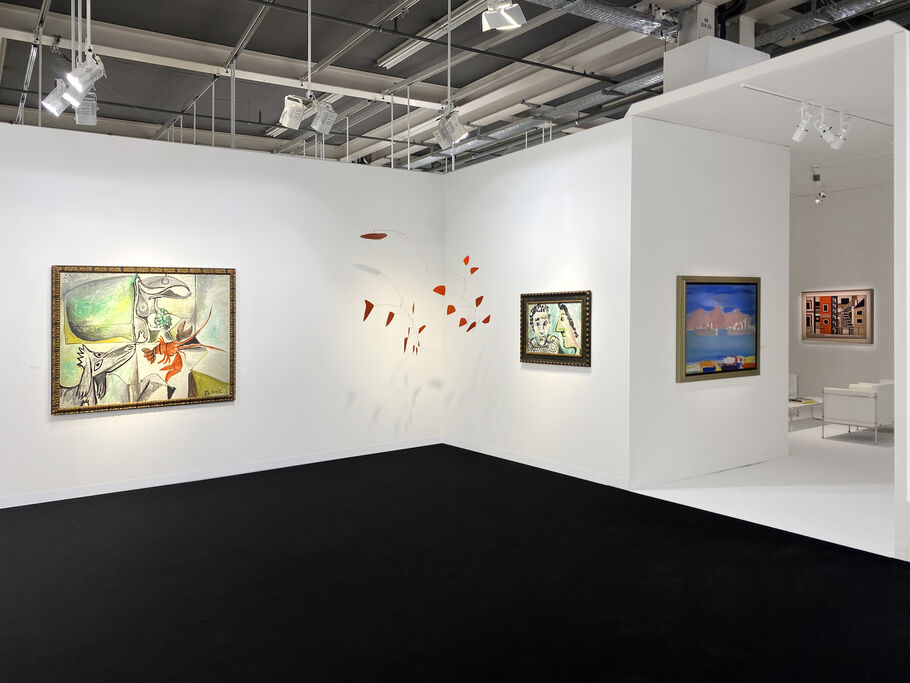 Art Basel’s Booth Ballet: Where Balloons, Bronze, and Billionaires Collide in Basel