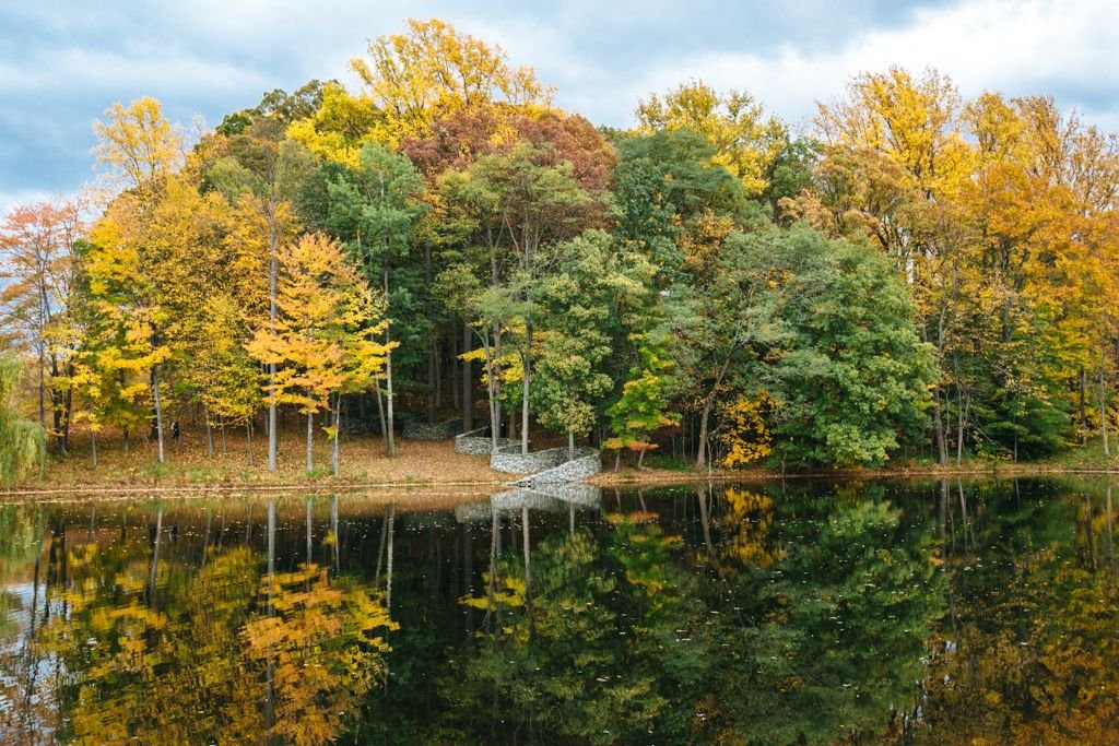 Chartreuse Walls and Pop Beats Collide at Storm King’s Autumn Remix