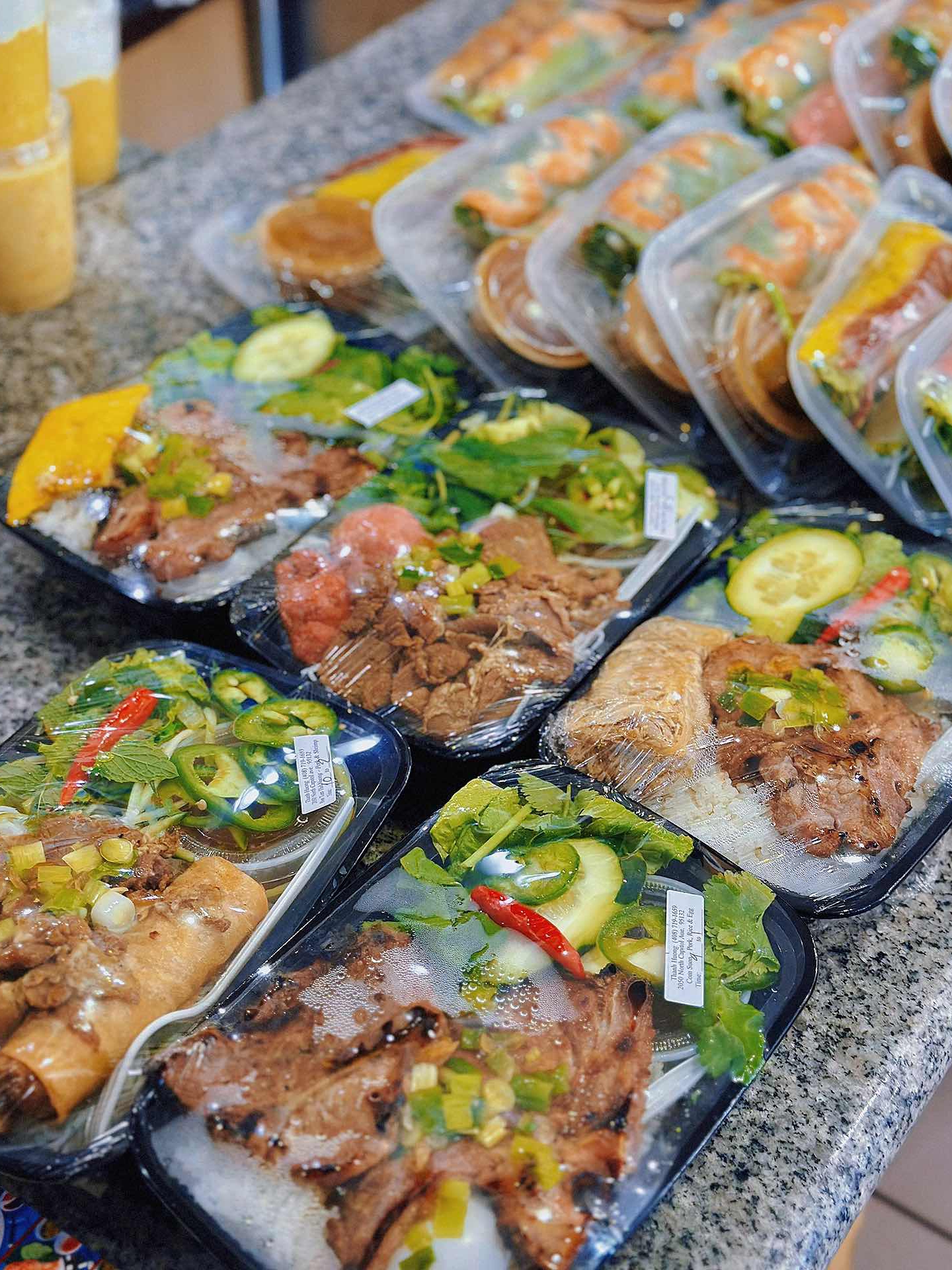 Thanh Huong - A Colorful Budget-Friendly Vietnamese Spot
