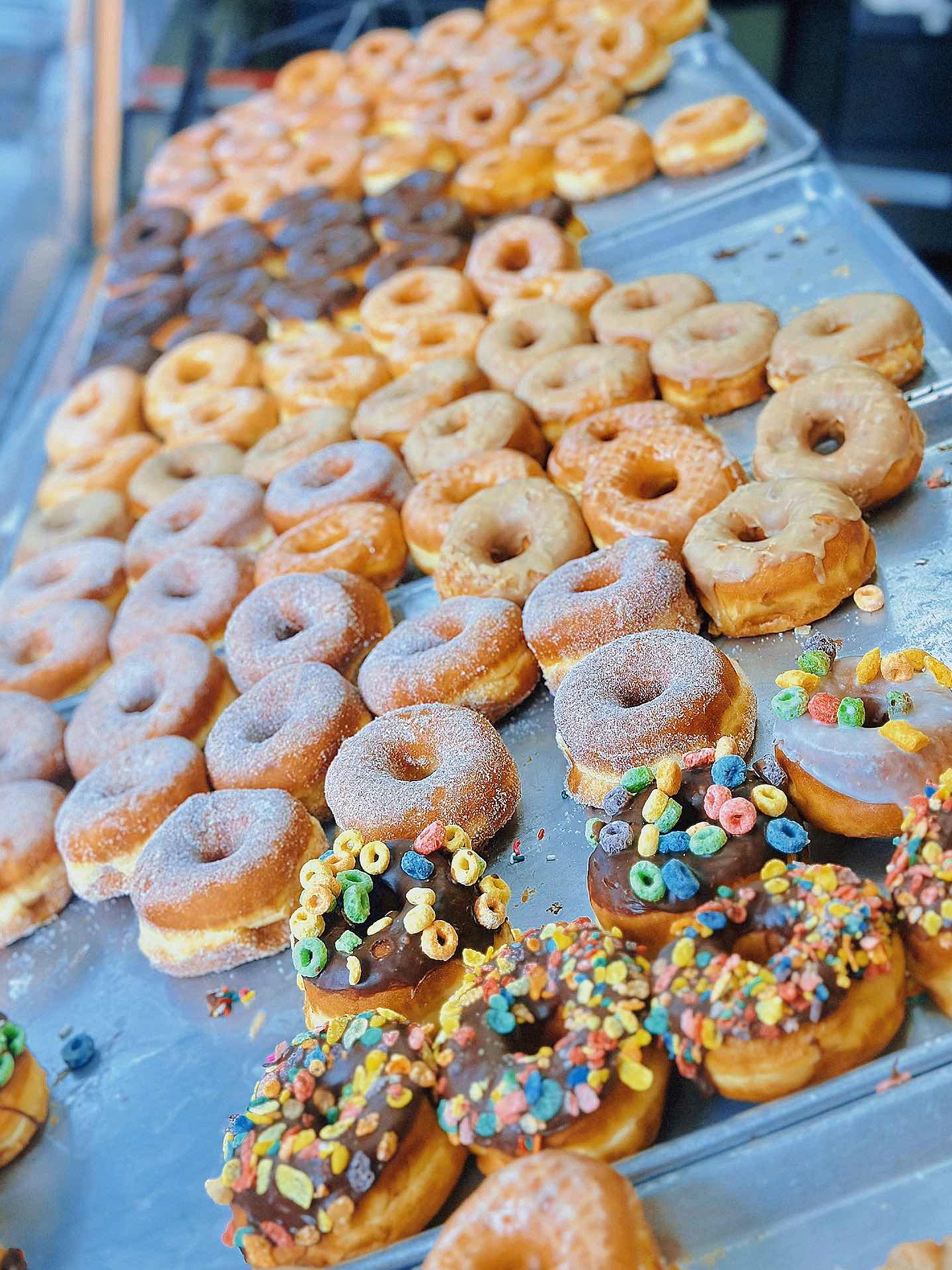 Dream Fluff Donuts - Old Shop Nostalgia at 4 AM!