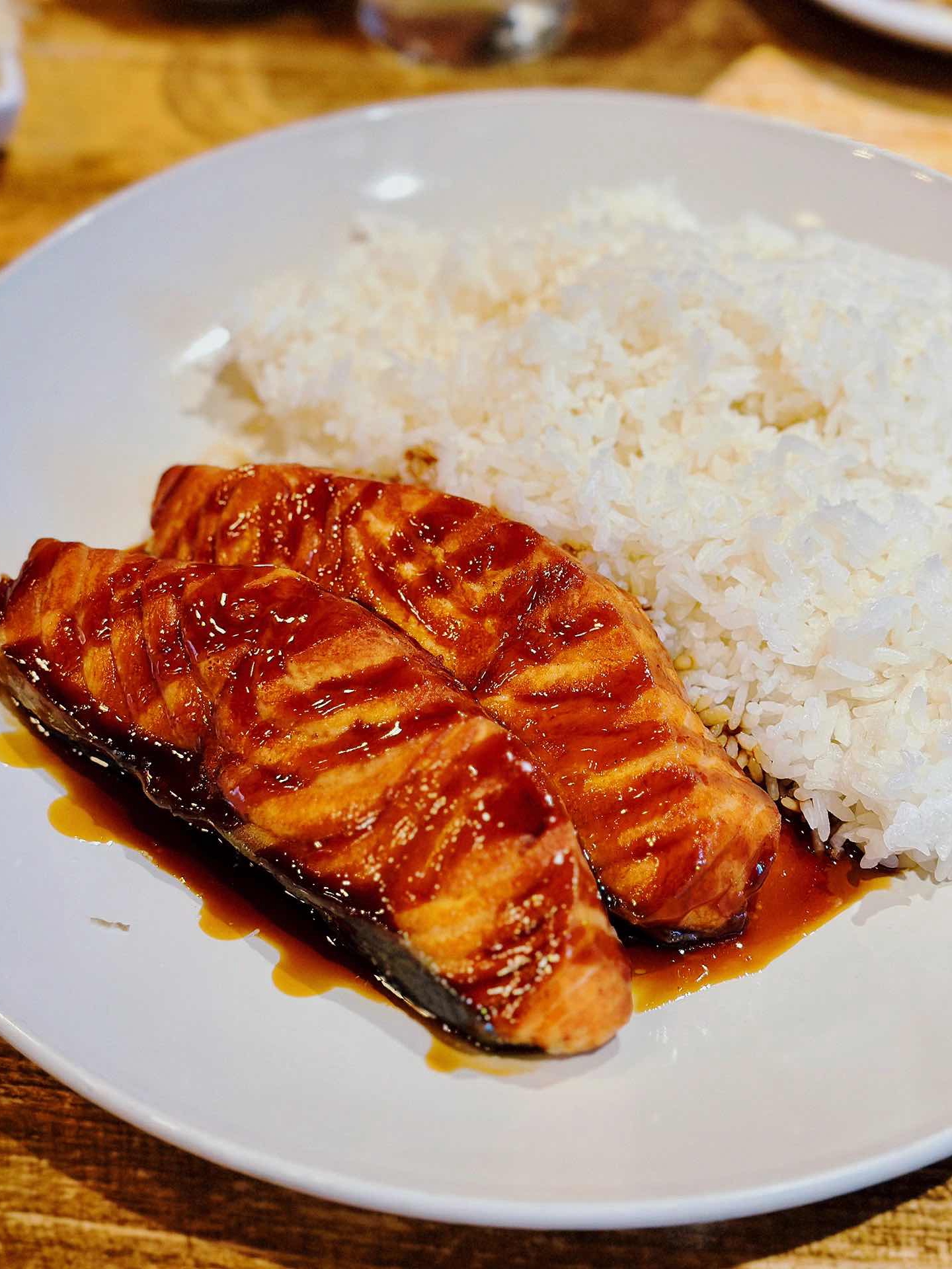 Amakara • Hidden Gem Sushi Bar with Generous Portions and Quality