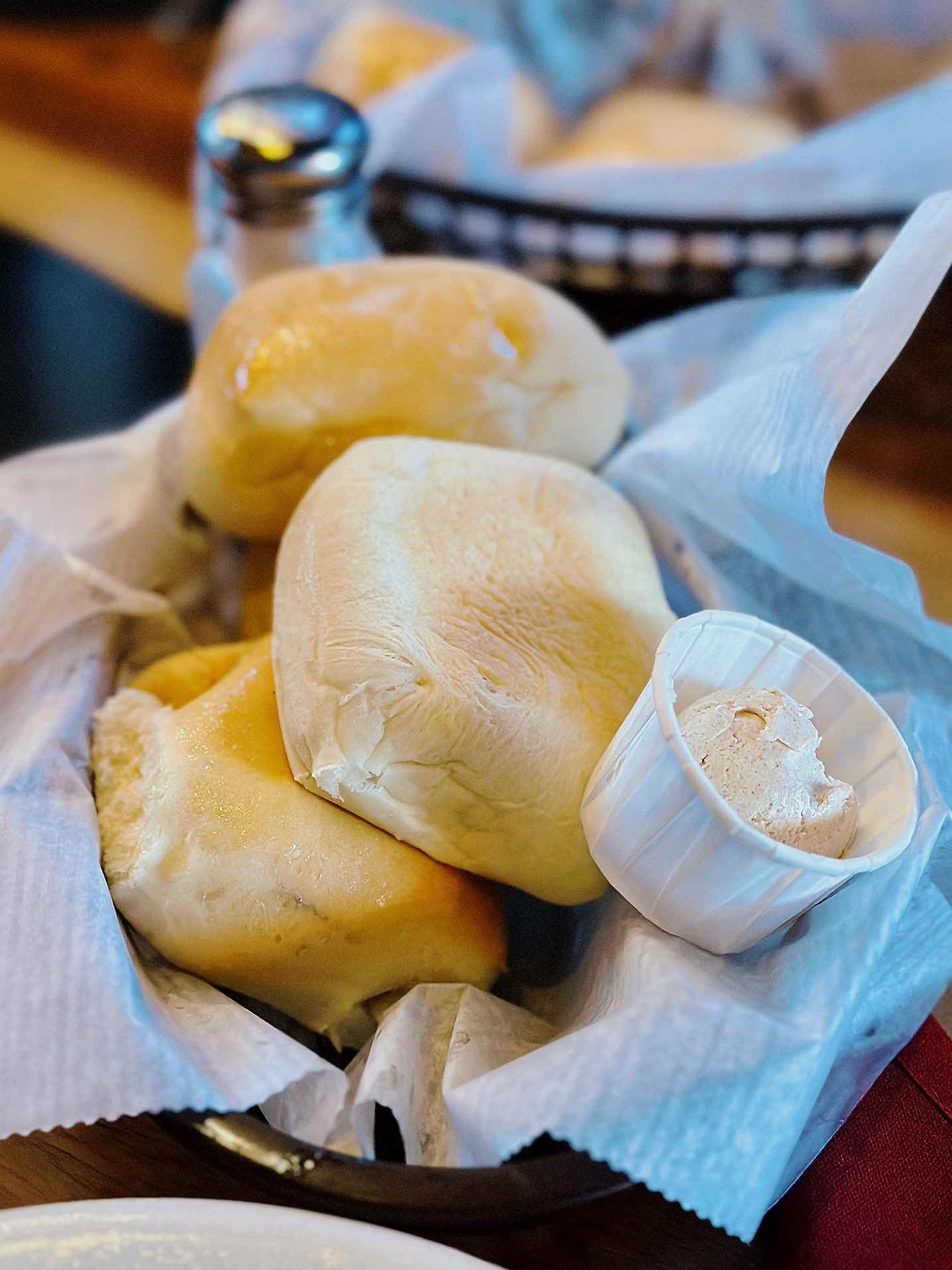 What's it like hitting up Texas Roadhouse on Father's Day?😄