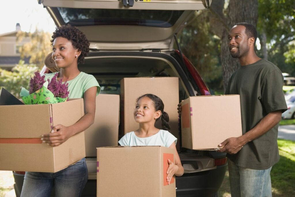 Moving Day Mayhem: Family Dreams Put on Hold! 😱🏠