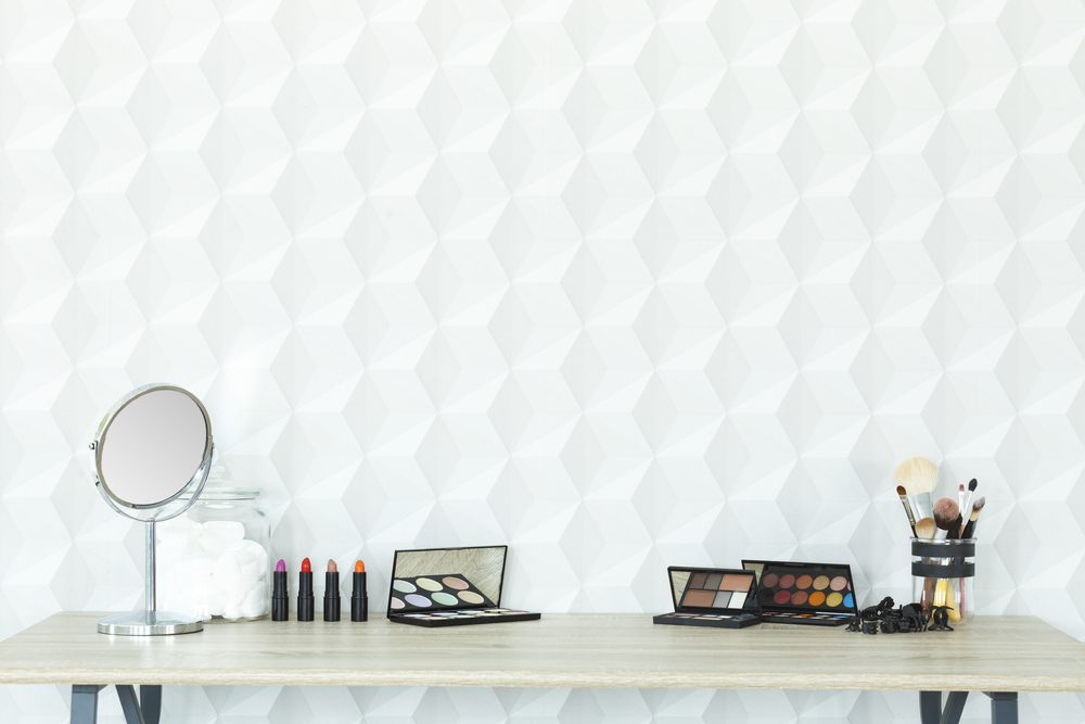 One Product. One Look. Zero Noise.