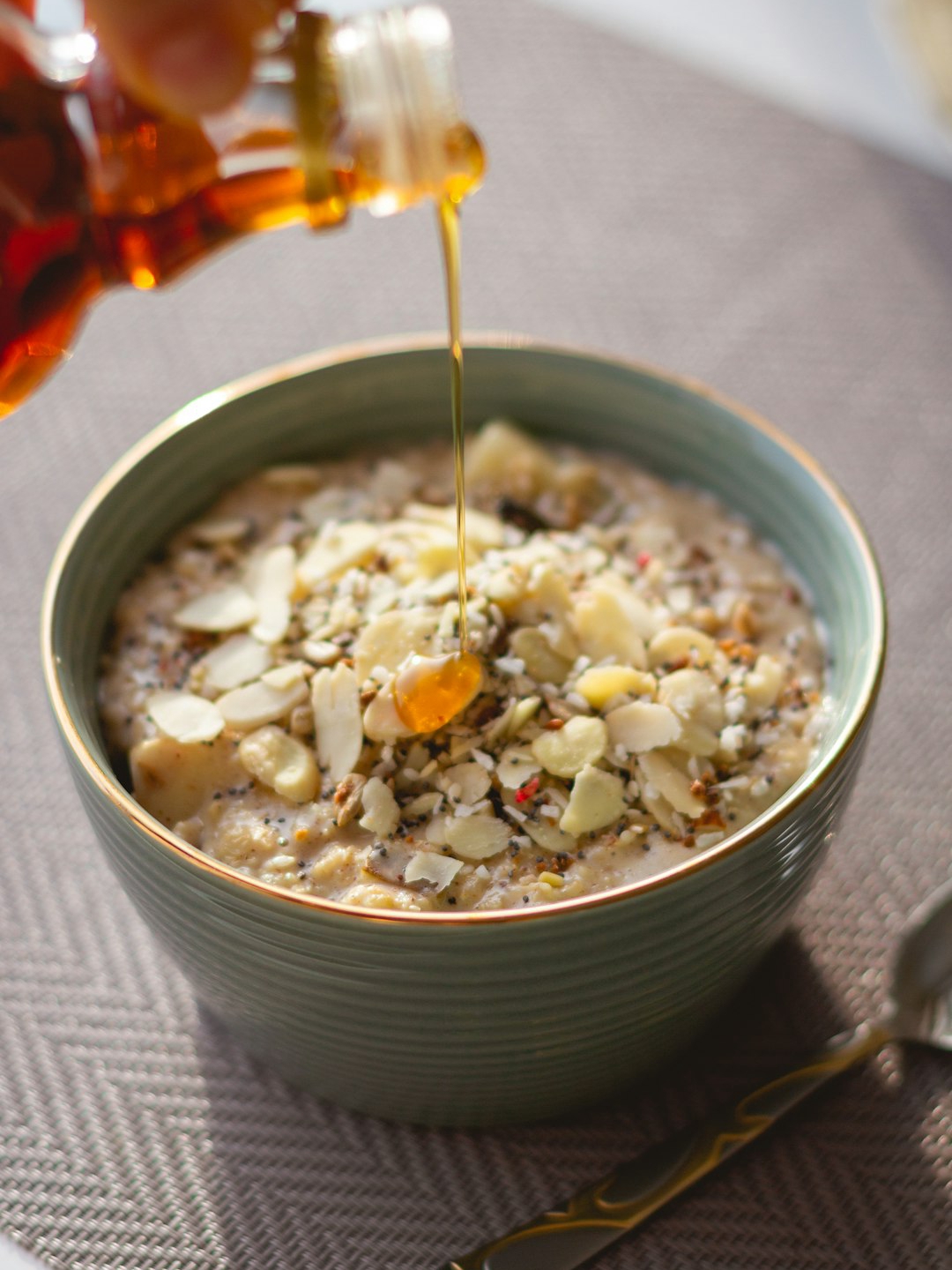 Warm Up Fast with This Classic Oatmeal Bowl