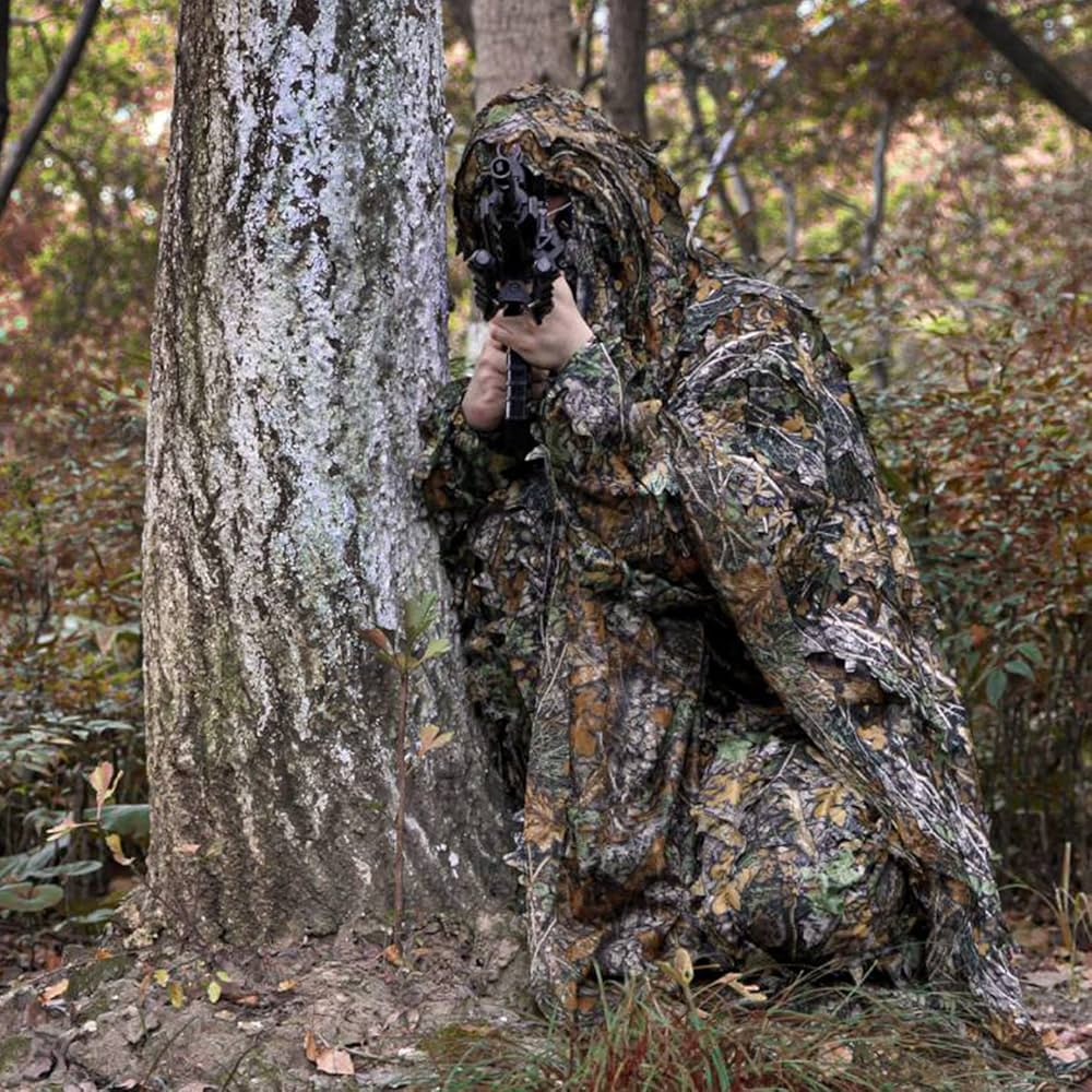 Why hunters rock full camo? 🍃🏹