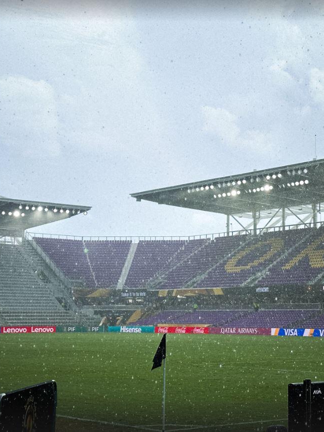 Thunderstorm Chaos Halts Benfica’s Big Night