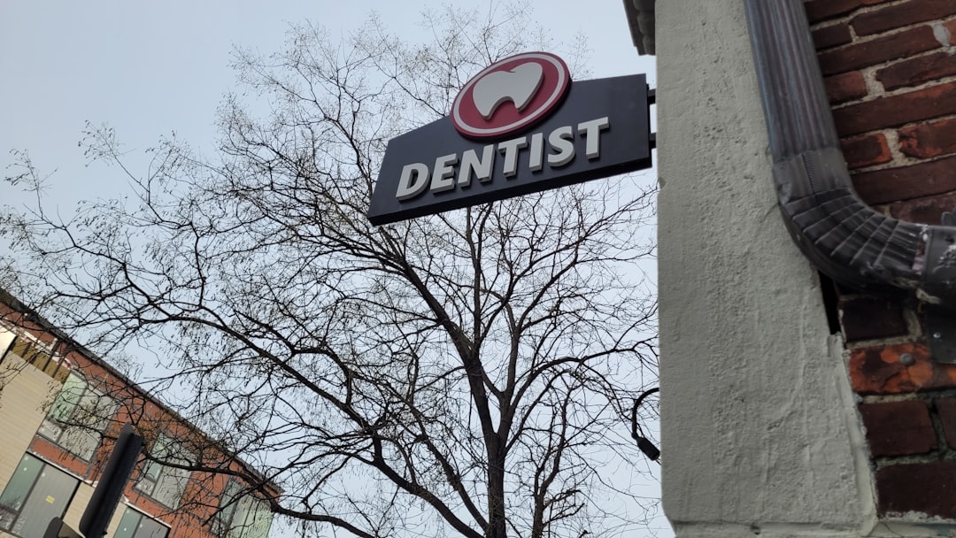 Is the Dental Assistant Job Market a Wild Ride?
