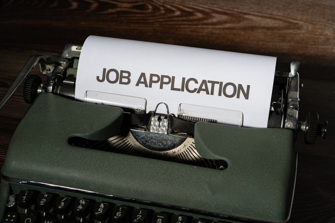 Feeling Stuck: Midwest Worker Seeks $60k+ Career Change! 😩💸