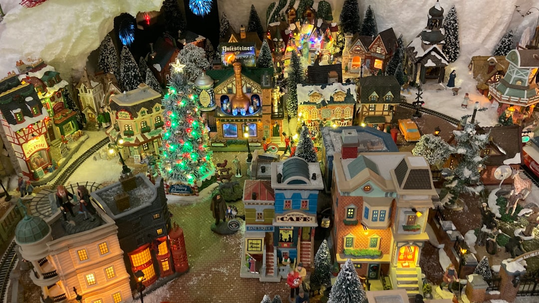 Creative Ways to Treasure Your Christmas Cards All Year Long