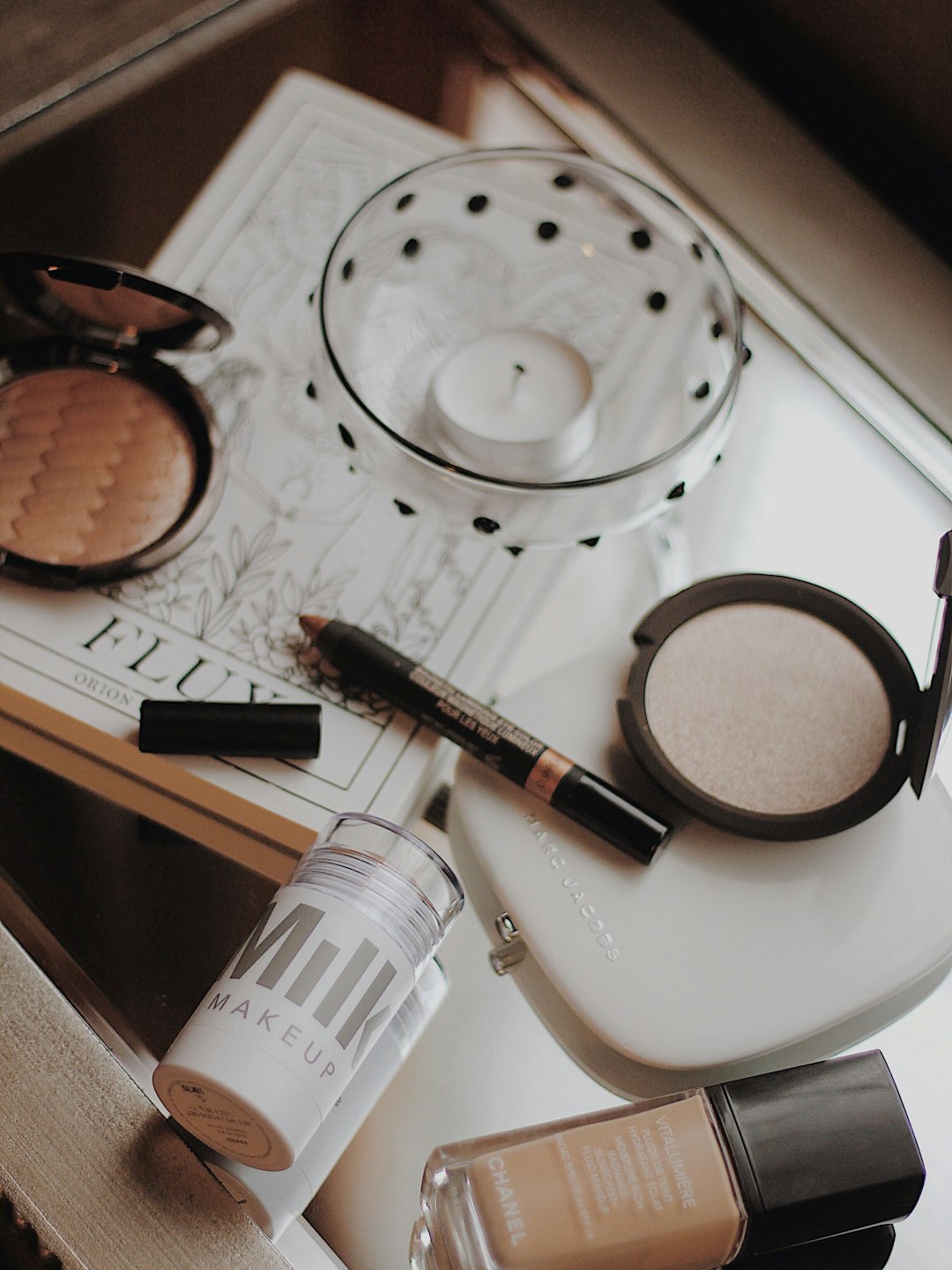 Your Makeup Looks Dirty? Check the Light.