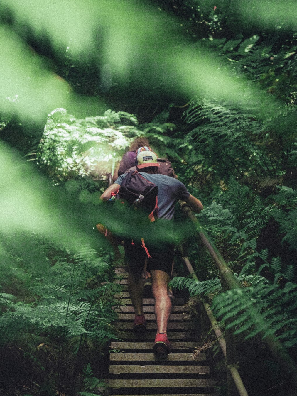 Outdoor Adventures: How Hiking, Camping & Stargazing Bring Us Together 🏕️🌲✨