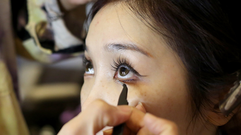 3D Chinese-Style Nose Contour Hack