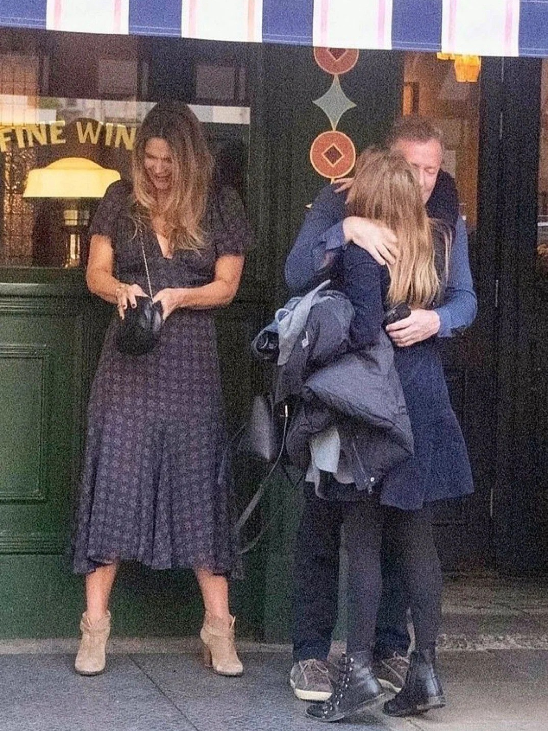 Royal Betrayal? Eugenie's Shocking Dinner with Meghan's Arch-Nemesis 🍷👑​