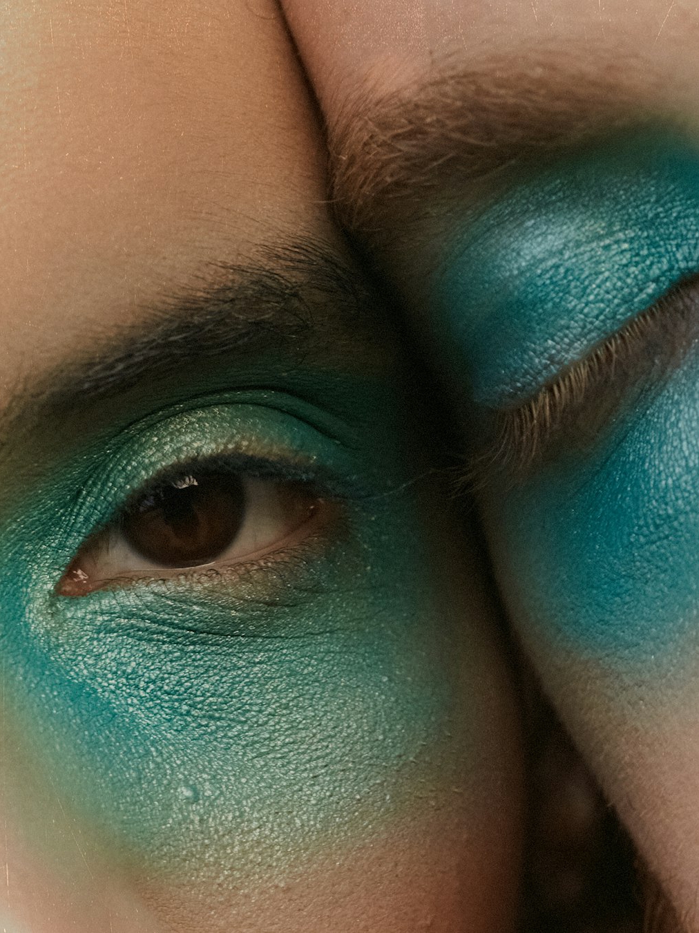The Soft Glam Lie: Why ‘No Makeup’ Takes 12 Steps