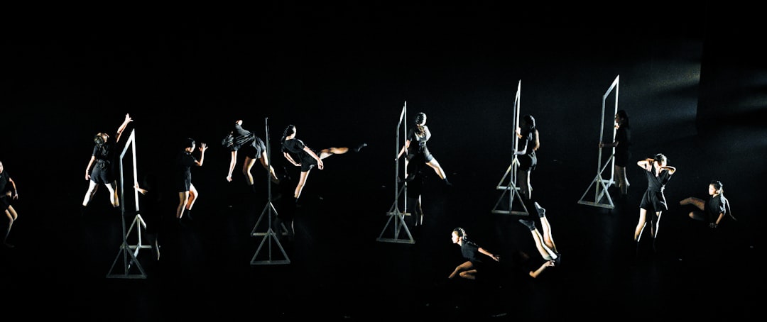  Silence Meets Cyberspace: Marina Abramović’s Digital Leap