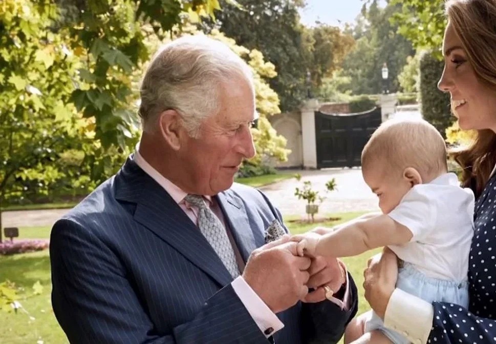 Louis Steals Grandpa Charles' Heart: The Royal Grandson Who Rules with Charm 😍👑​