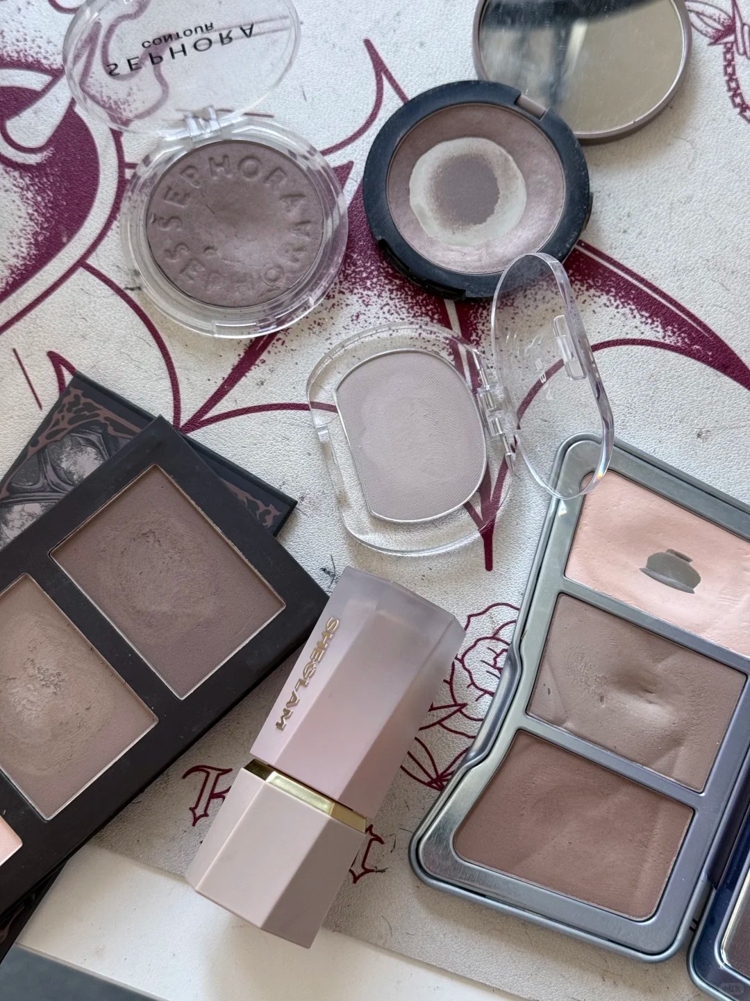 Olive-Skin Approved: My Go-To Contours Ranked & Roasted 🪞🌿