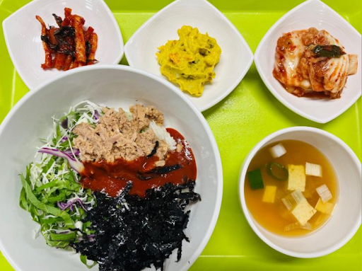 What do Korean college students have for lunch?