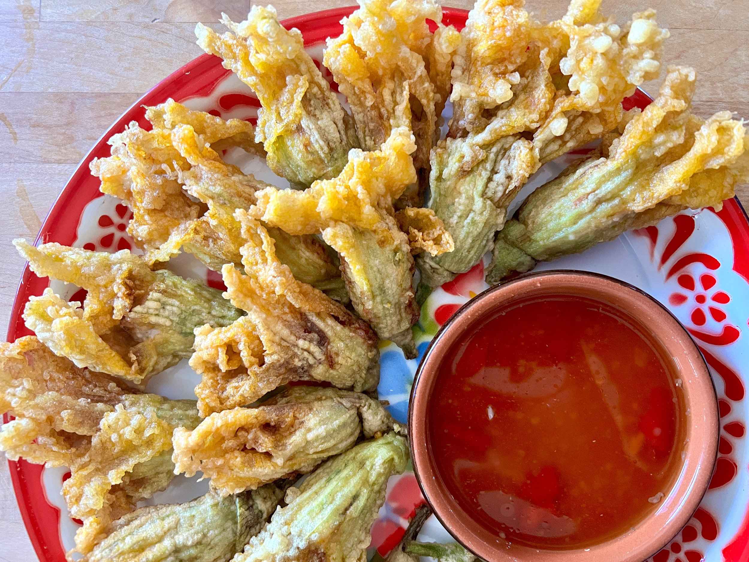 Fried Flower Craze: Try This Unique Chinese Snack!