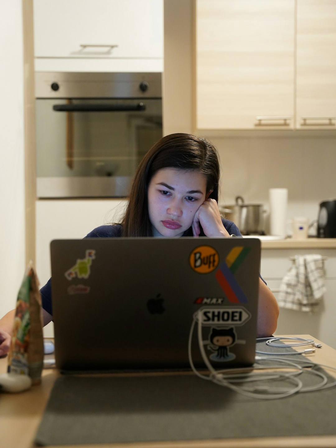 Stuck in a Soul-Crushing Job at 33—Can’t Take It Anymore! 😩