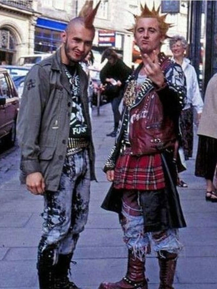 Did Green Day Really Play Punk in '89? 🤔