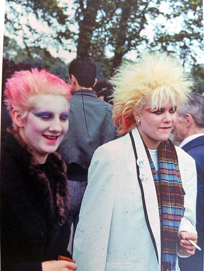 Did Green Day Really Play Punk in '89? 🤔