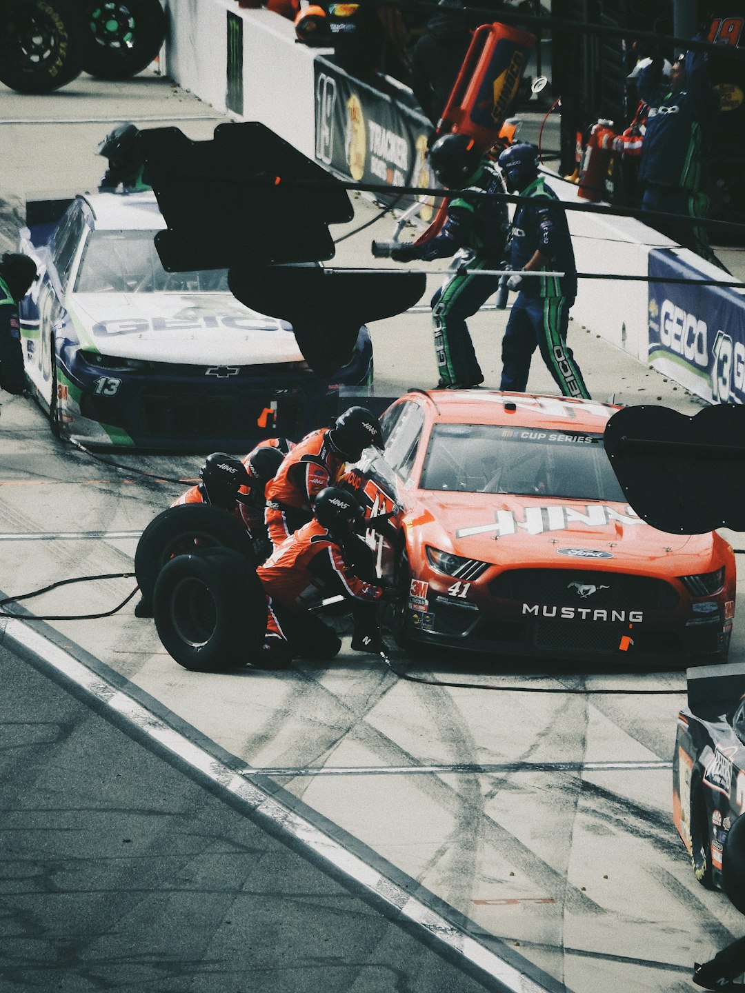 Am I the only one thinking NASCAR is boring now?