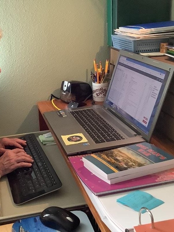 Tech Veteran Retiring at 55—Burnout, Regret, and No Celebration 🎉