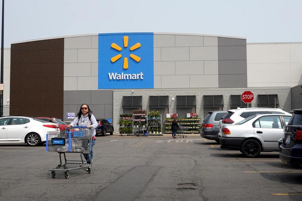 July 4 Store Hours: Shop Smart, Snack Happy