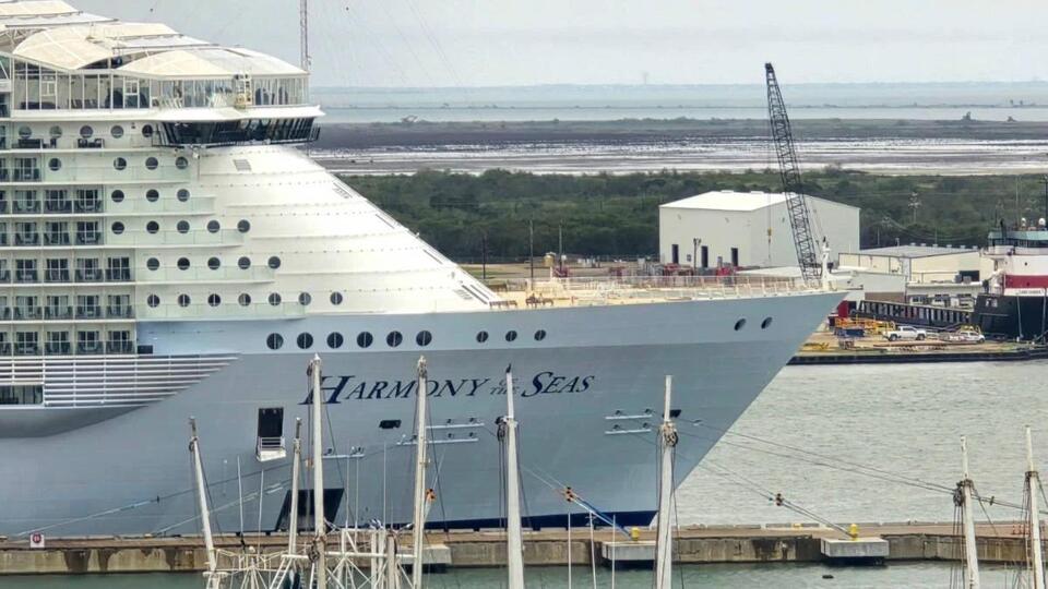 Royal Caribbean’s Sneaky Early Departure!