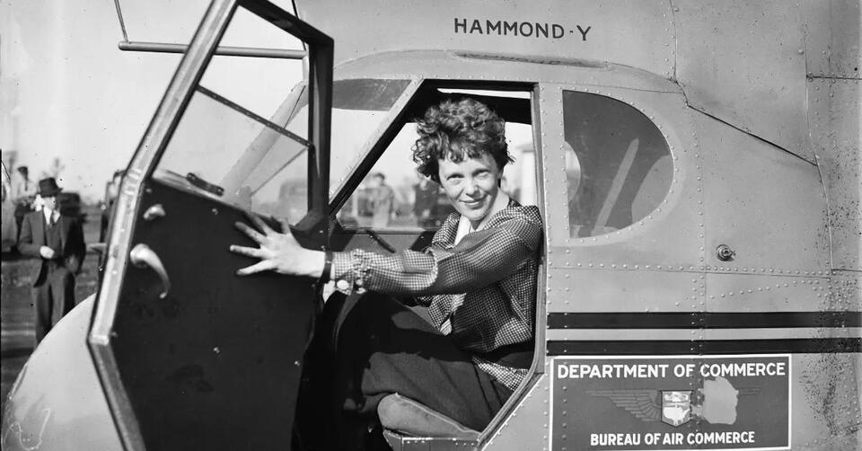 Did Crabs Really Eat Amelia Earhart?!