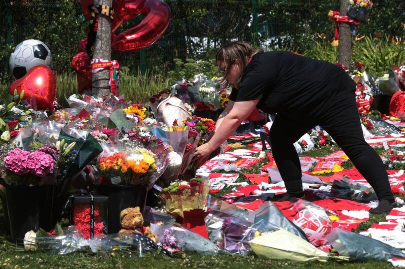 Reds Unite for Jota: Anfield Pays Tribute