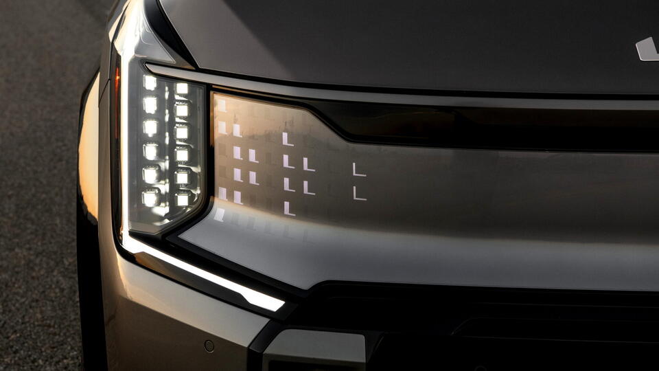 Kia’s EVs Tank, But Gas Cars Boom