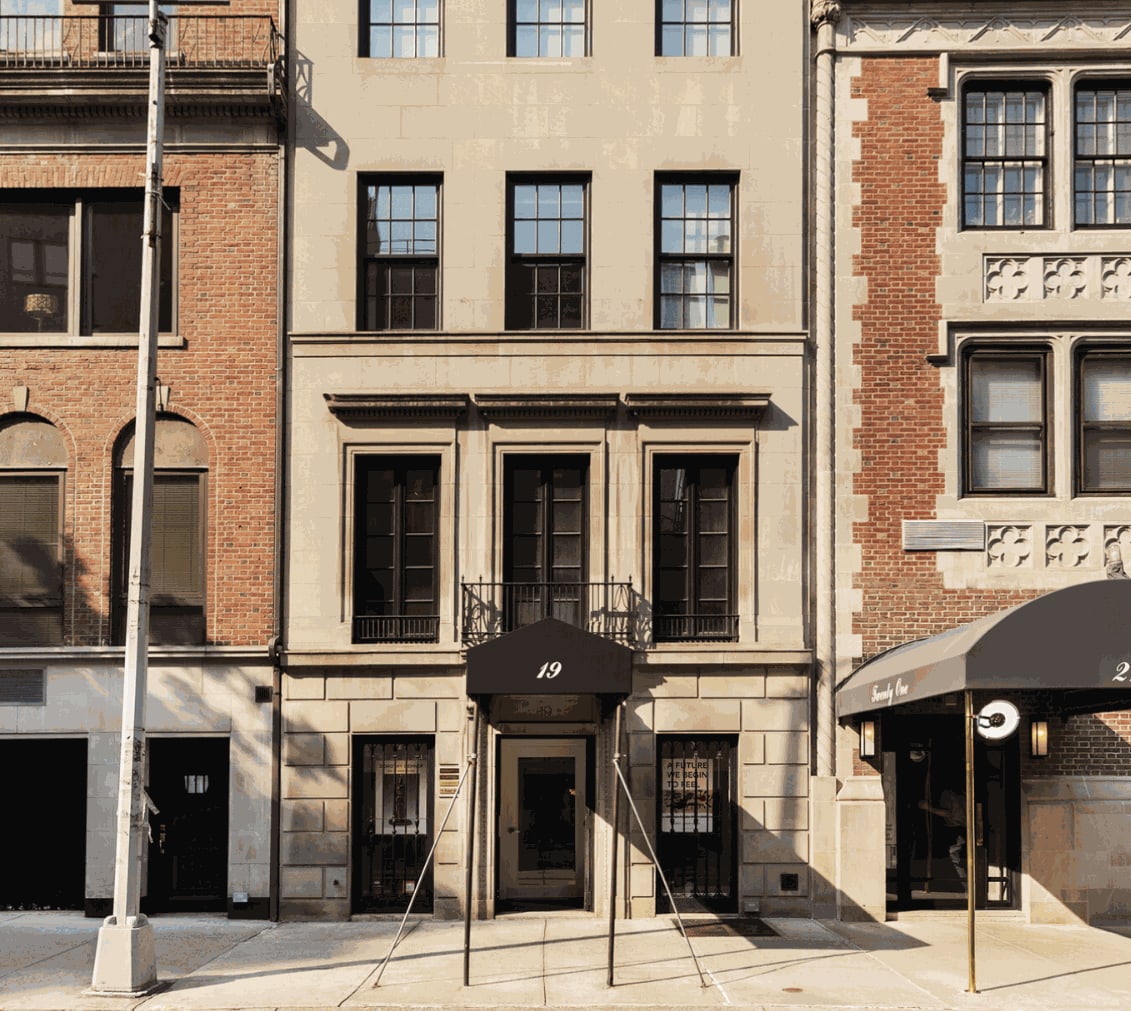 London’s Feminist Art Pulse Finds a Home in Manhattan’s Marble Halls