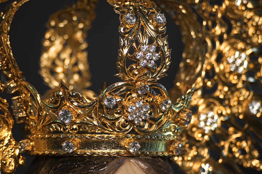 Charlotte inherited all the jewels of the queen!?