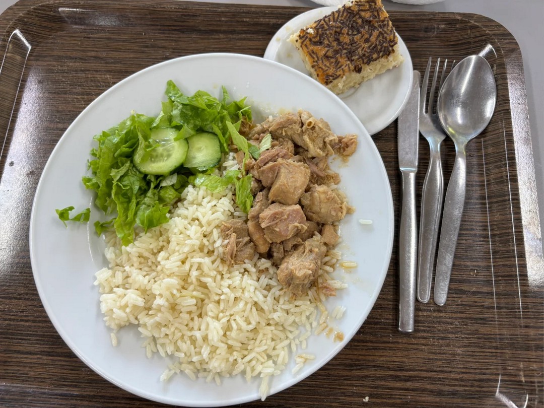What do students have in the cafeterias of Portuguese universities?