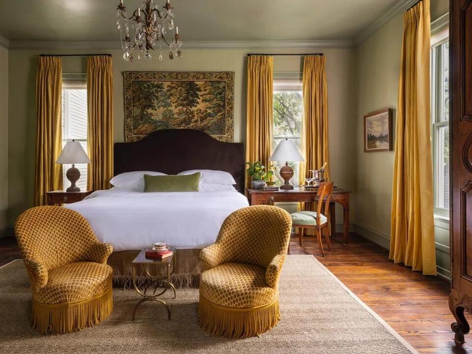 Houston’s Chicest New Stay Is an Antique Dream