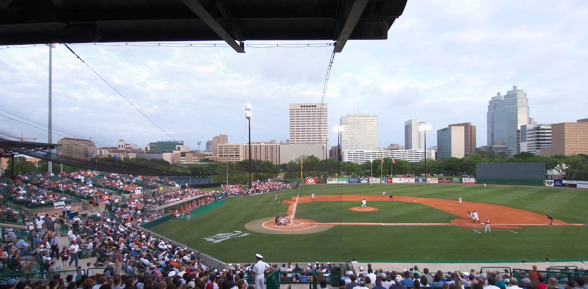 Landis Davila Heads to Rice: Big Portal Move!